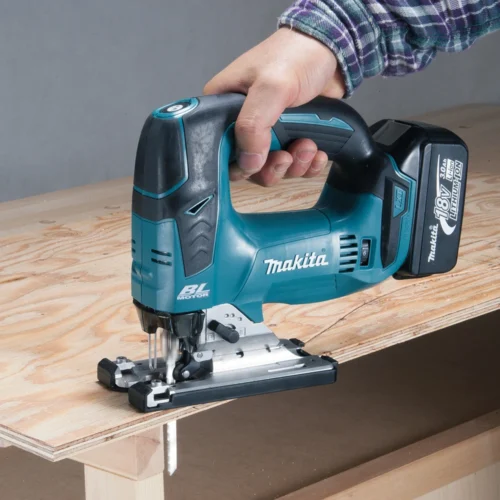 DJV182_2 Makita akkupistosaha DJV182