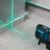 Makita ristiviiva- ja pistelaser SK106GD